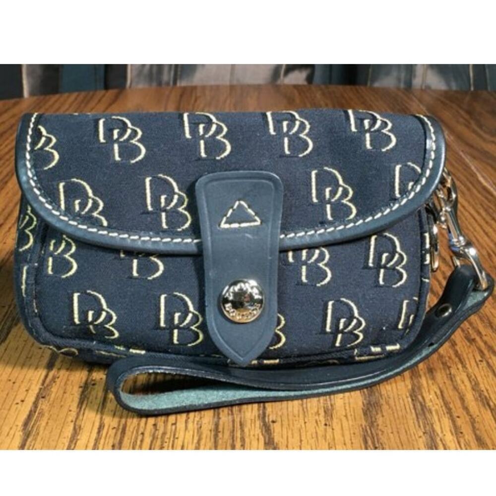 NEW!  DOONEY & BOURKE - DB Monogram Canvas Wristlet / Micropurse - Black & White